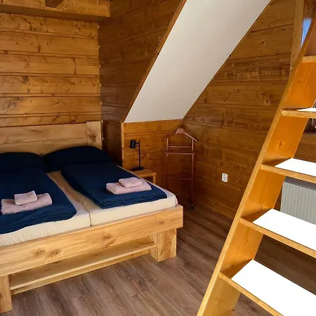 Na Přehradě S Vlastním Wellness